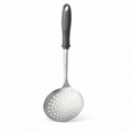 Cuillère ajourée en inox avec poignée ergonomique 33 cm